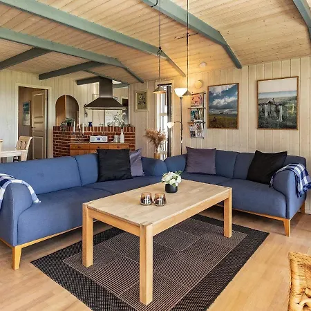 Three-bedroom In øster Assels 1